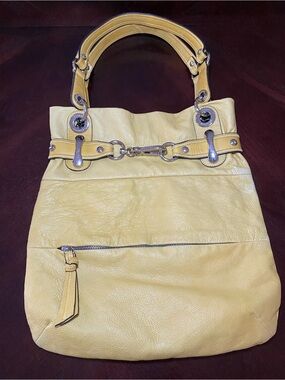 B. Makowsky Hobo pebbled leather bag in soft buttery yellow.